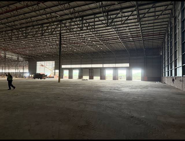 29,677M² WAREHOUSE TO LET IN PROSPECTON INDUSTRIAL